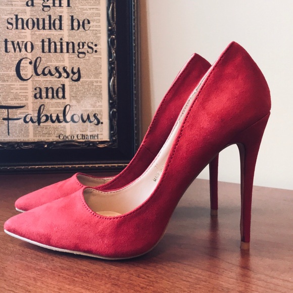 Elegant Collection Shoes - Gorgeous Red Suede Heels